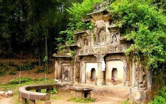 庇荫后代的祖坟风水是什么样的?为什么重视祖先的坟墓? 第2张 庇荫后代的祖坟风水是什么样的?为什么重视祖先的坟墓? 第2张